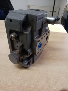 Liebherr Piastra di collegamento